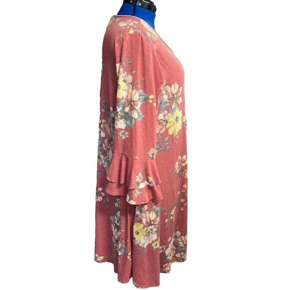 Women’s Peach Floral Dress Size 2X, POCKETS, Bell Sleeves - Picture 2 of 7